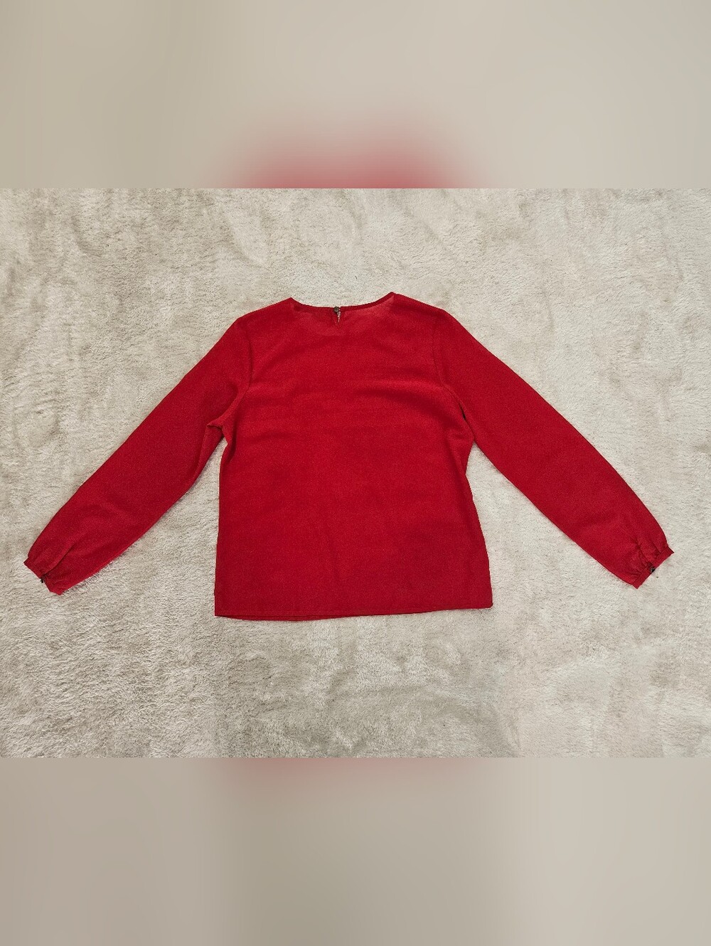 Red Long Sleeve Blouse Size S Business Casual Contemporary Feminine Work - Picture 6 of 7